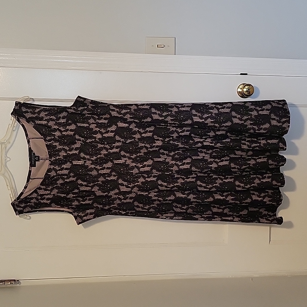 Black dress with shrug - Picture 3 of 14